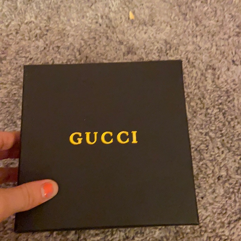 Gucci box